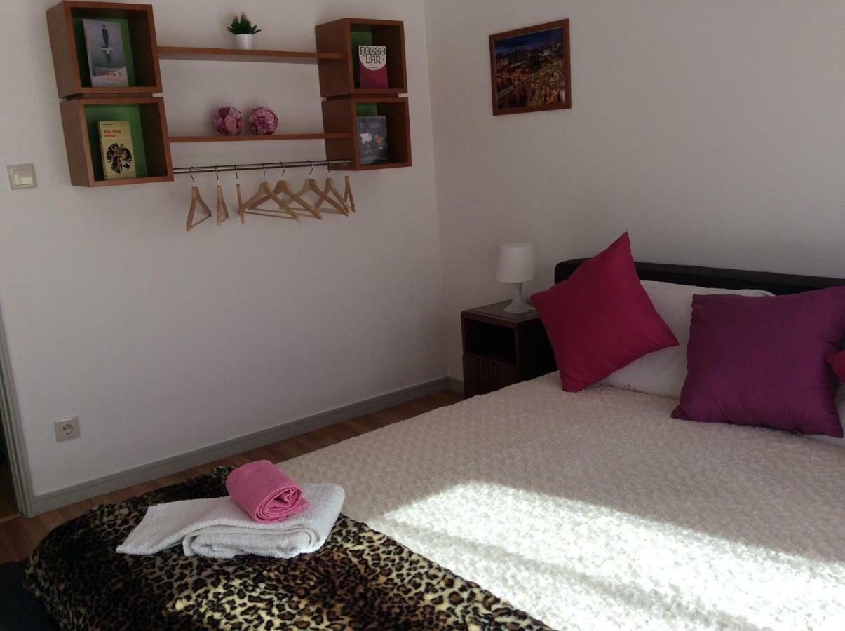 Downtown Sunny Apartment Porto Buitenkant foto