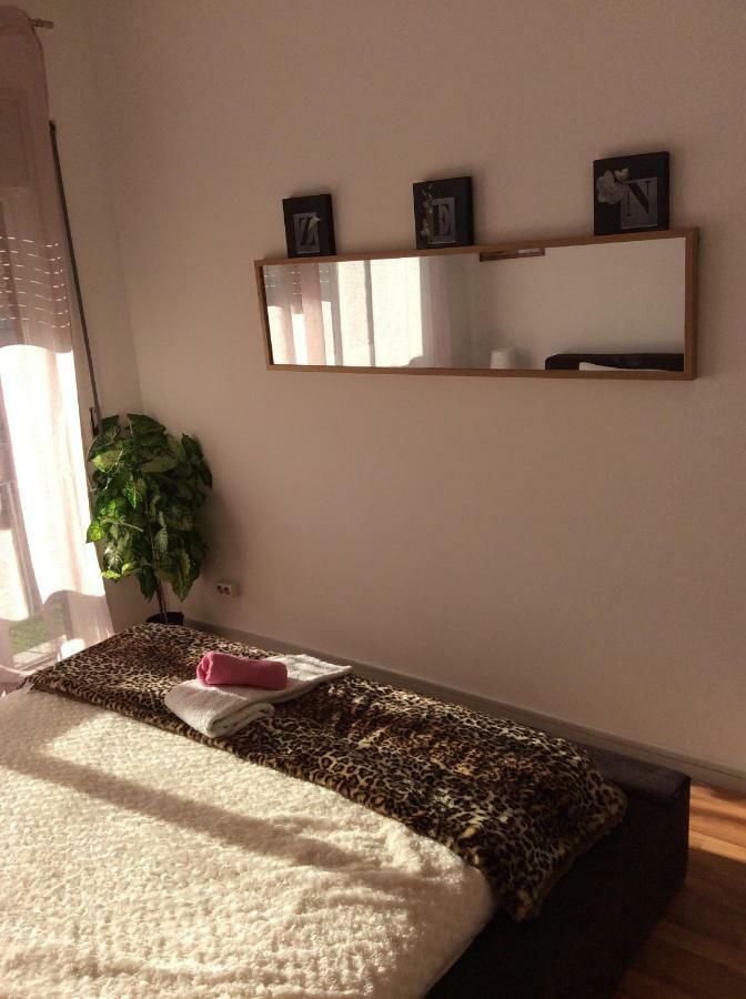 Downtown Sunny Apartment Porto Buitenkant foto